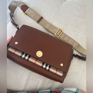 Burberry crossbody